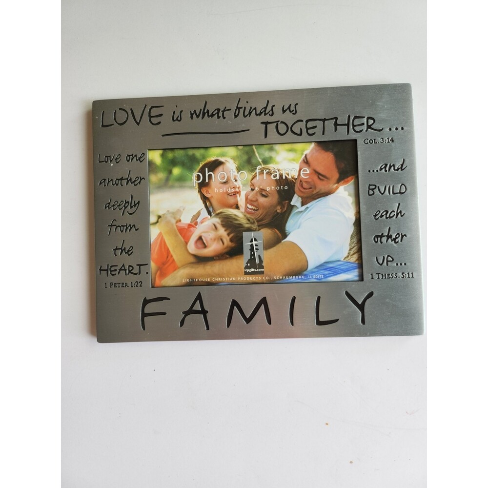 Love Is What Binds Us Family Pewter Photo Frame B19